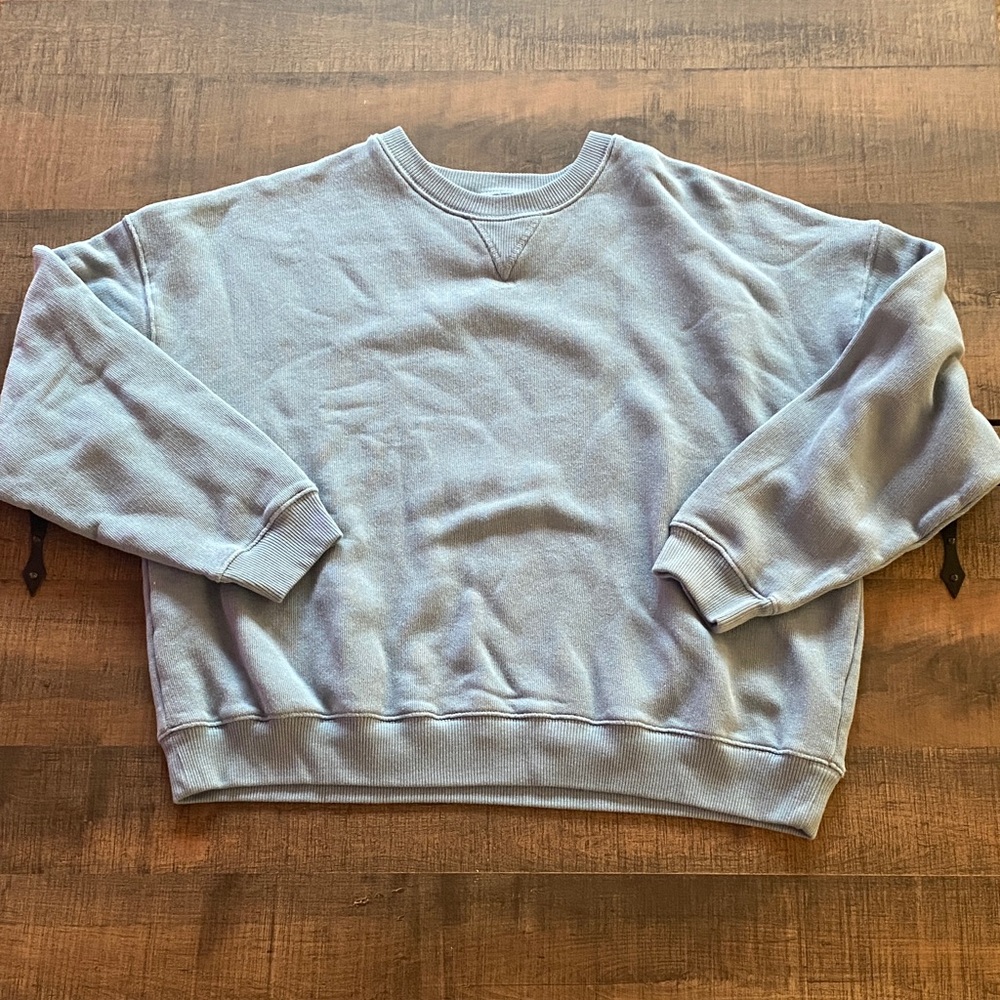 AE Relaxed Crew Neck Sweater